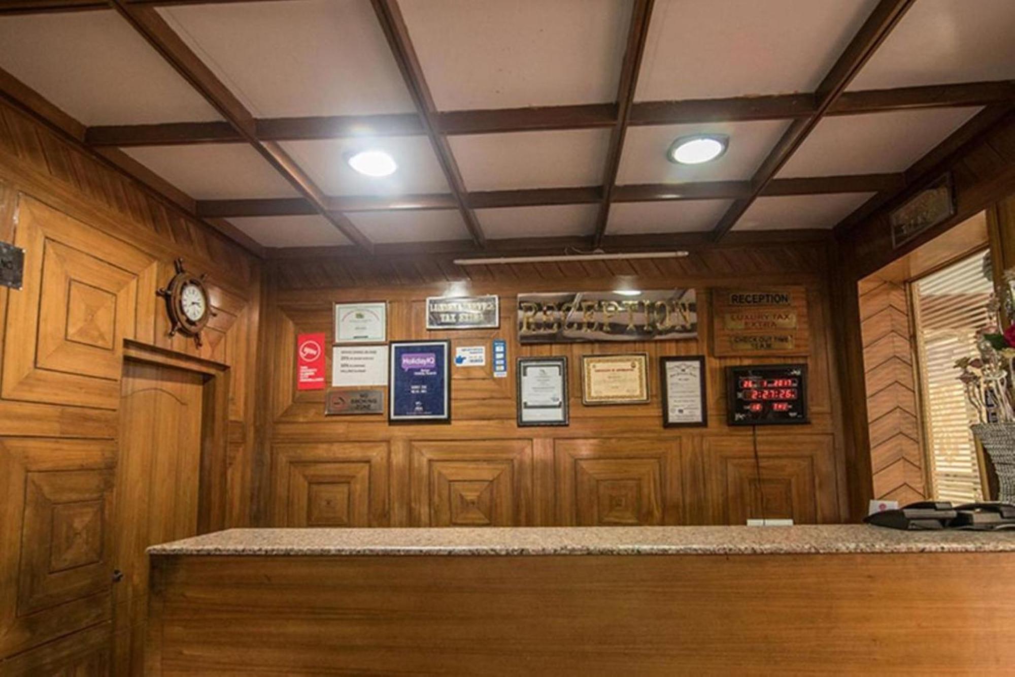 Moon Hotel Mallital, Near Nainital High Court מראה חיצוני תמונה